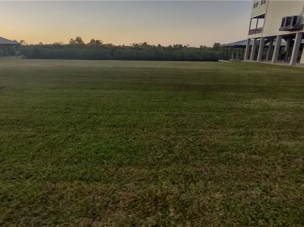 2404 Bench Blvd, Saint Bernard, LA 70085