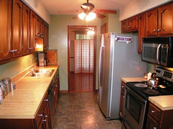 2nd image of 31281 Shannon Dr
