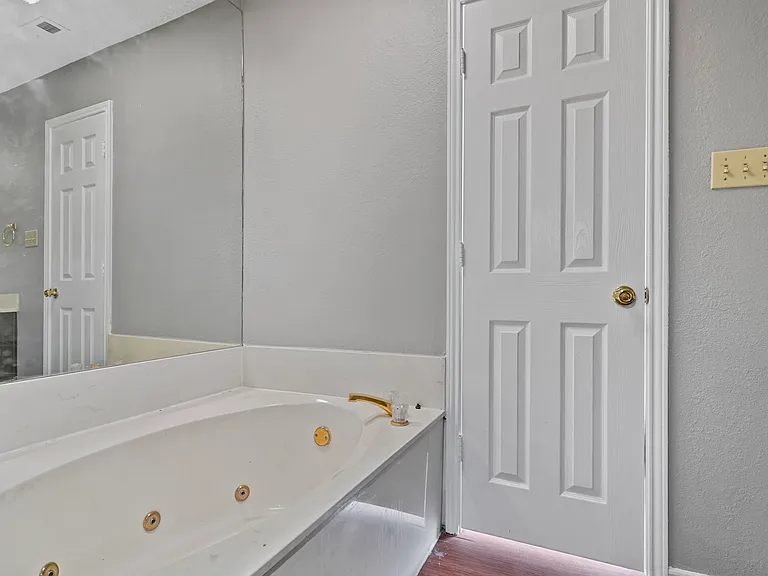 804 Custer St #1 — Photo 19