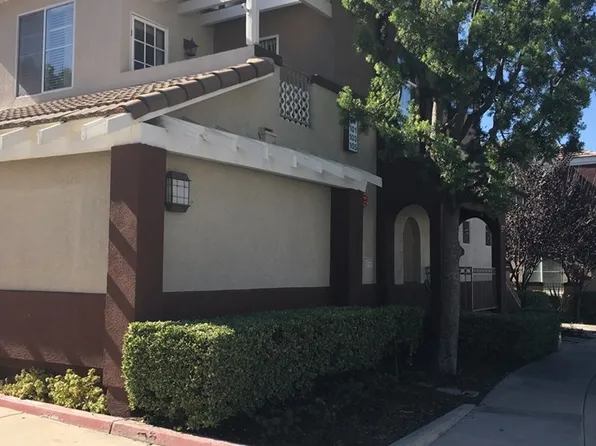 97 Santa Barbara Ct, Foothill Ranch, CA 92610