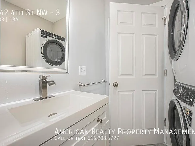 442 4th St NW #3 — Photo 10
