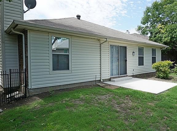 4th image of 8209 Newport Dr