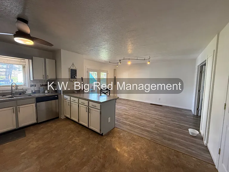 89 Wolfe Trce — Photo 5