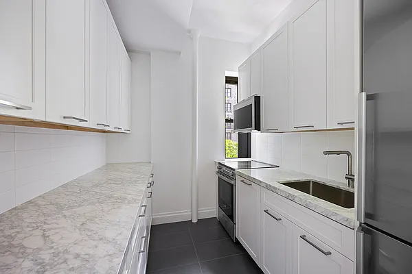 Sold by Corcoran | media 3