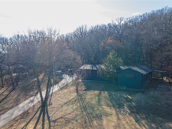 3rd image of 4047 N Valerie Dr