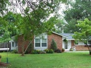 136 Nina Ln, Williamsburg, VA 23188