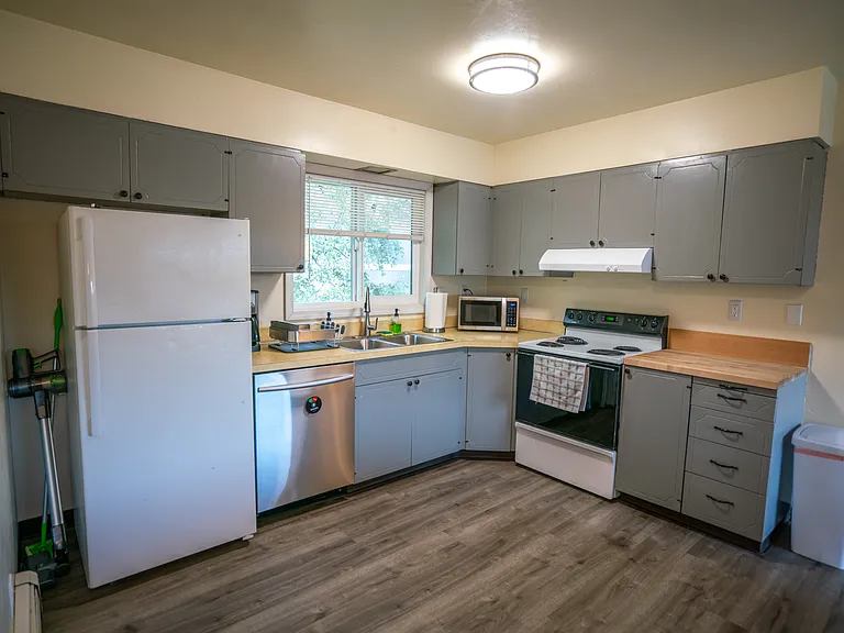 2232 Maudest Pl — Photo 5