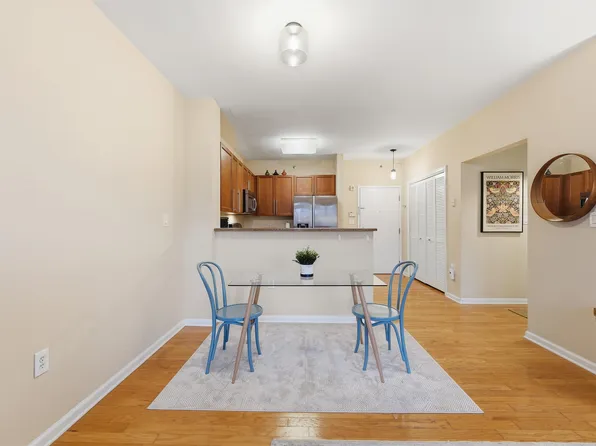 4 Constellation Place image 5 of 21