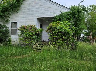 107 Leonard Ln, Galax, VA 24333