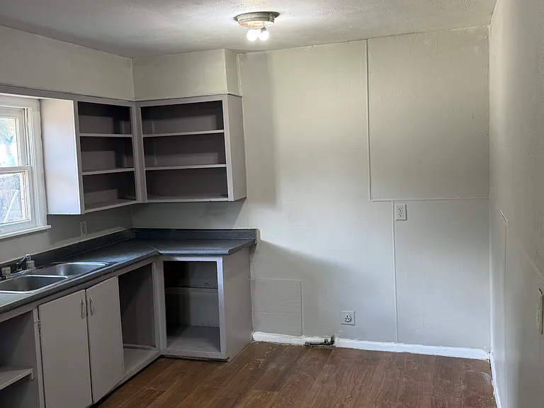 803 Cherry St — Photo 8