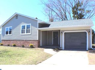 21 Candlestick Rd, Clementon, NJ 08021