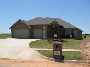 3009 Canton Trl, Mustang, OK 73064