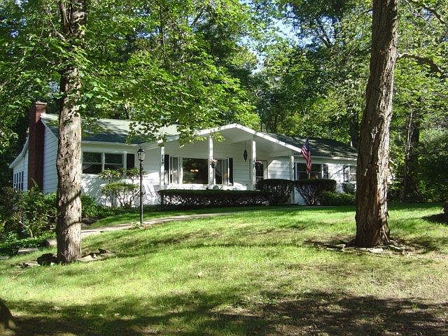 1st image of 169 Wood Dale Dr