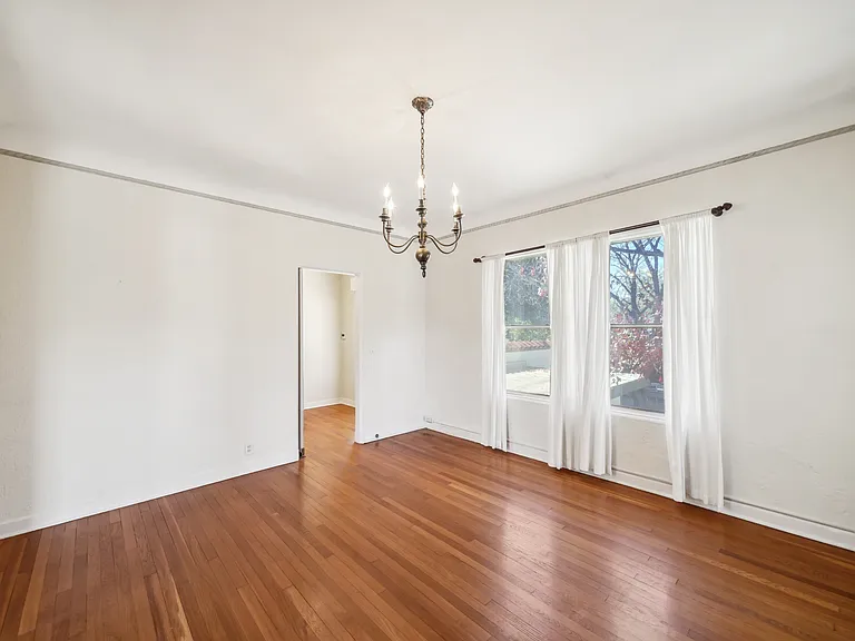 326 E Mistletoe Ave #2 — Photo 12