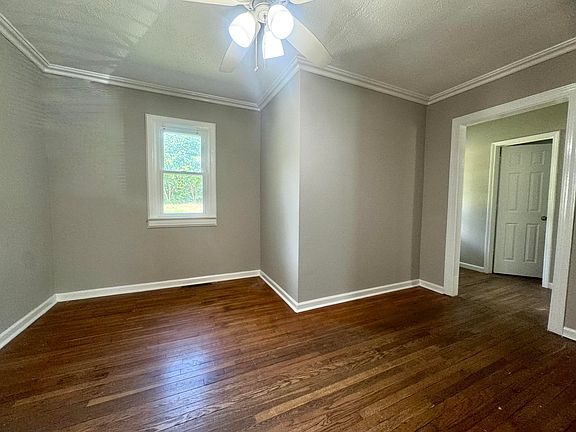 4th image of 234 Tates Creek Ave