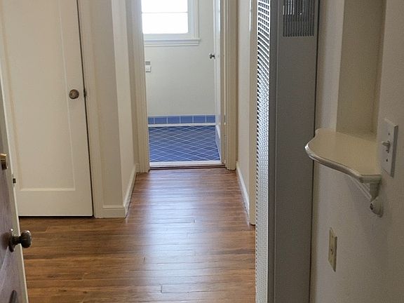 2nd image of 600 El Camino Real APT 8