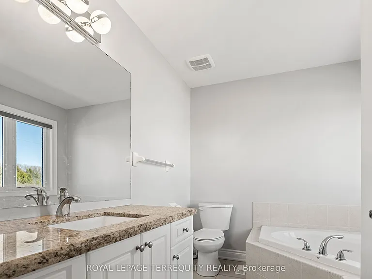 1818 Lamstone St — Photo 17