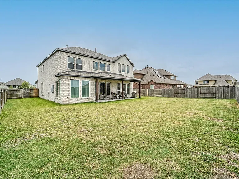 13915 Foyt Dr — Photo 9