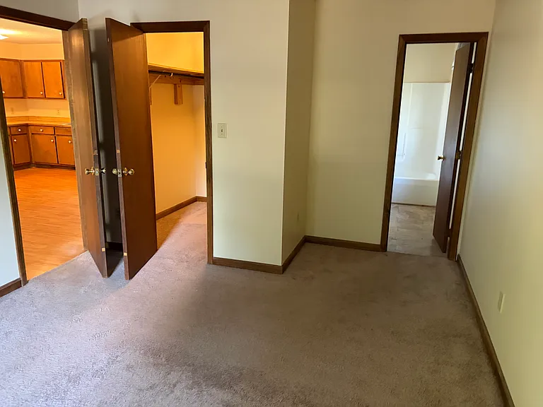 2317 Hillford Dr — Photo 5