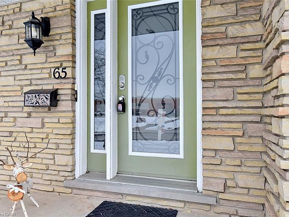 4th image of 65 Rolston Dr