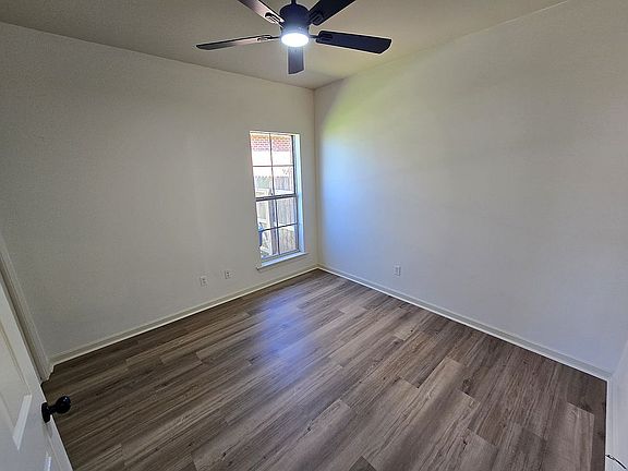 4th image of 605 Copper Meadows Blvd