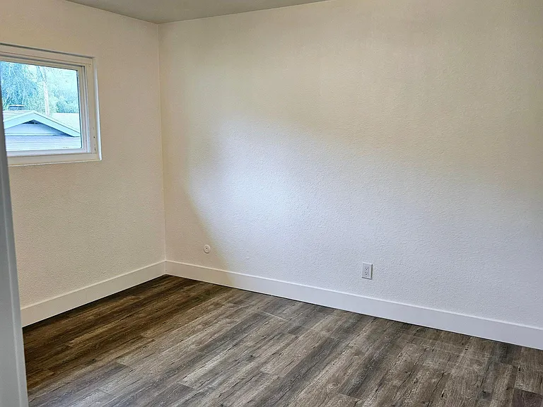 102 N Merrimac Dr #C — Photo 14