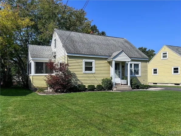 113 Lansdale Rd, East Syracuse, NY 13057