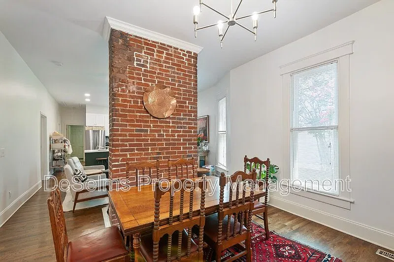 3 bed, 2.0 bath, 1465 sqft, $3,250 — Photo 4