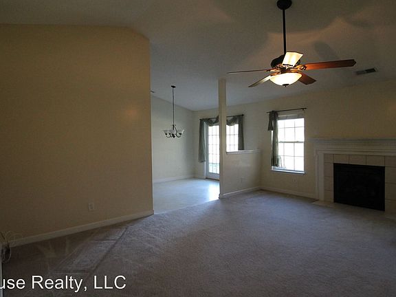 3rd image of 529 Danfield Dr