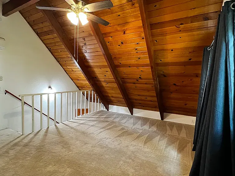 22400 Broken Bough Ln — Photo 16