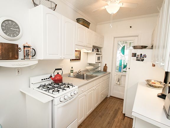 5th image of 130 4th Ave N APT 503