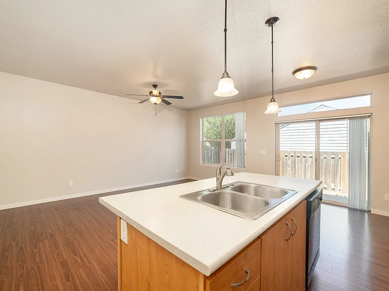 19795 Athena Ct — Photo 10