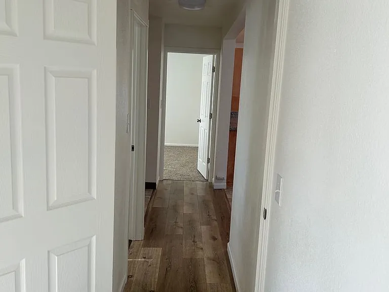 2333 White Ave — Photo 9