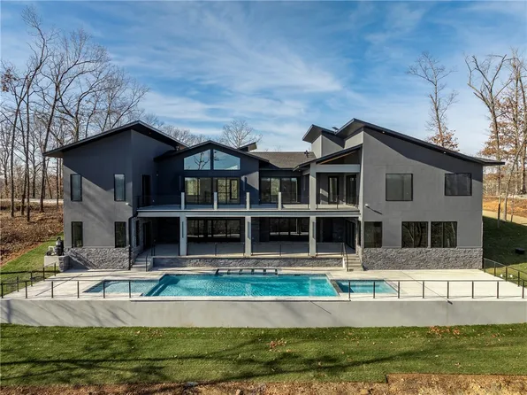 15903 Hawks Landing Dr, Rogers, AR 72756