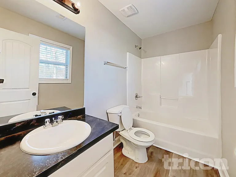 1656 Deer Creek Ln — Photo 13