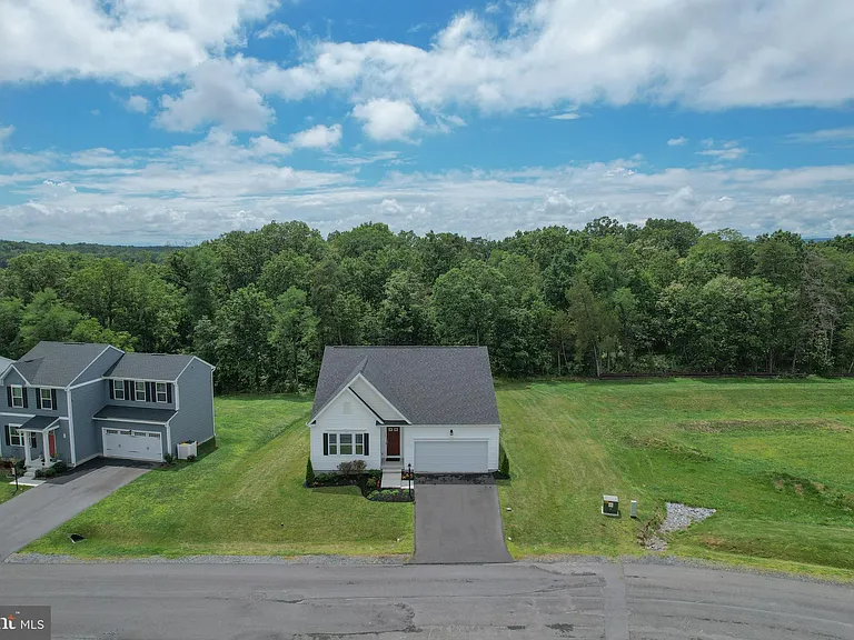 79 Spatterdock Rd — Photo 2