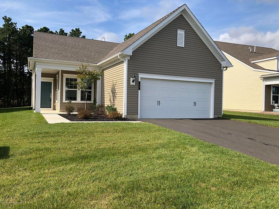 1st image of 64 Aylesford Ln