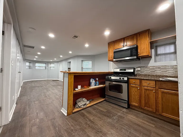 1236 S Christiana Ave #G — Photo 3