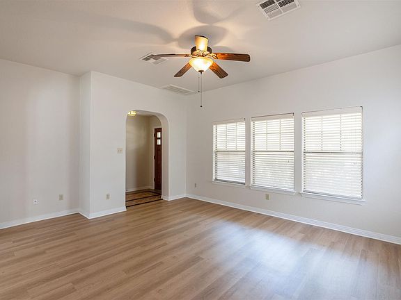 3rd image of 13604 Caldwell Dr APT 65