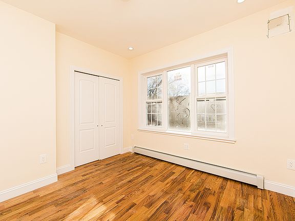 5th image of 22119 113th Ave