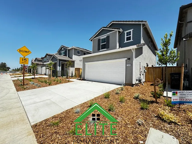 7635 Heatherpace Dr — Photo 4