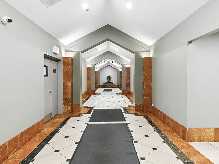 1212 N Lasalle St #2709 — Photo 4