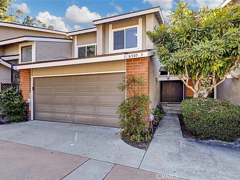 6560 E Camino Vis — Photo 1