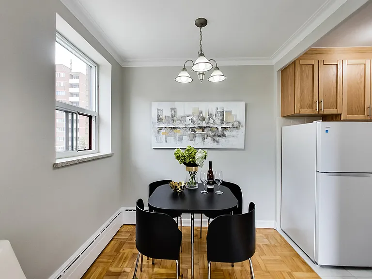 460 Eglinton Ave E #503 — Photo 40