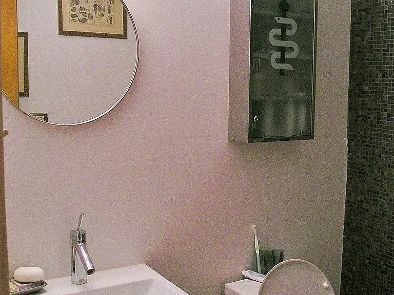 3145 N Columbine St — Photo 8