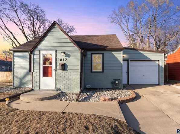 1812 W 28th St, Sioux Falls, SD 57105