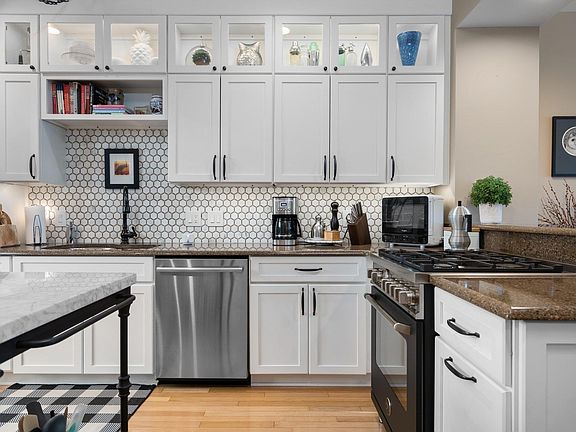 5th image of 204 Boardman Ave #2
