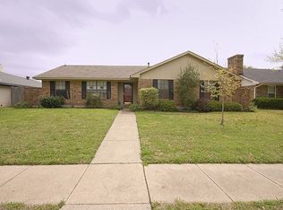910 Fair Oaks Dr, Garland, TX 75040