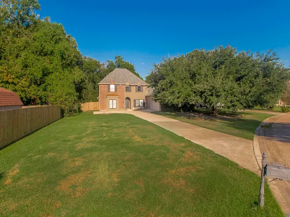 12225 Canterbury Park Dr, Geismar, LA 70734