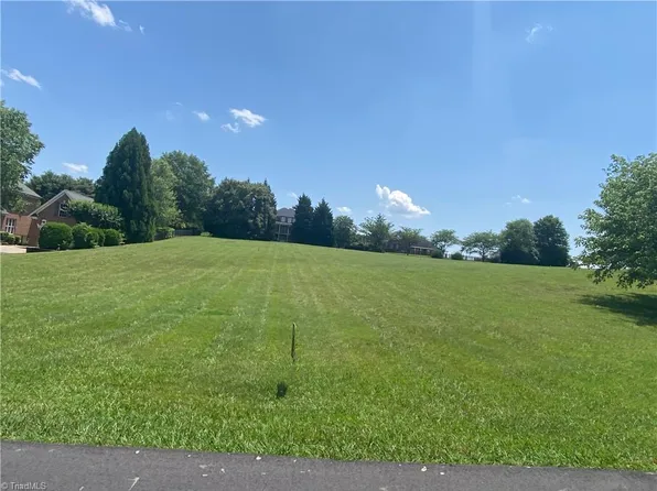 7355 Chapsworth Dr #75, Trinity, NC 27370